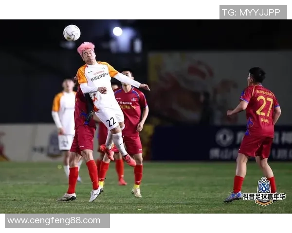 盘点震撼绿茵场的经典瞬间打造热血足球球星剪辑合集