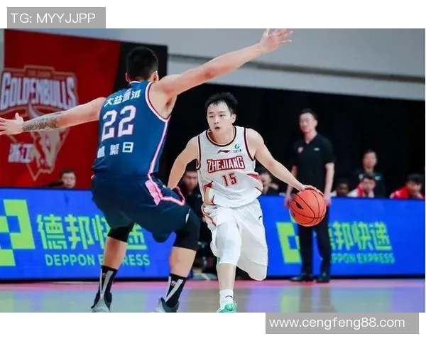 足球球星放松时刻揭秘:泡澡助力恢复,提升赛场表现的秘密武器 足球球星放松时刻揭秘:泡澡助力恢复,提升赛场表现的秘密武器